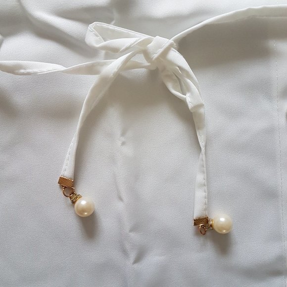 Classic & Best White Cold-Shoulder Dress, One Size - Picture 6 of 9